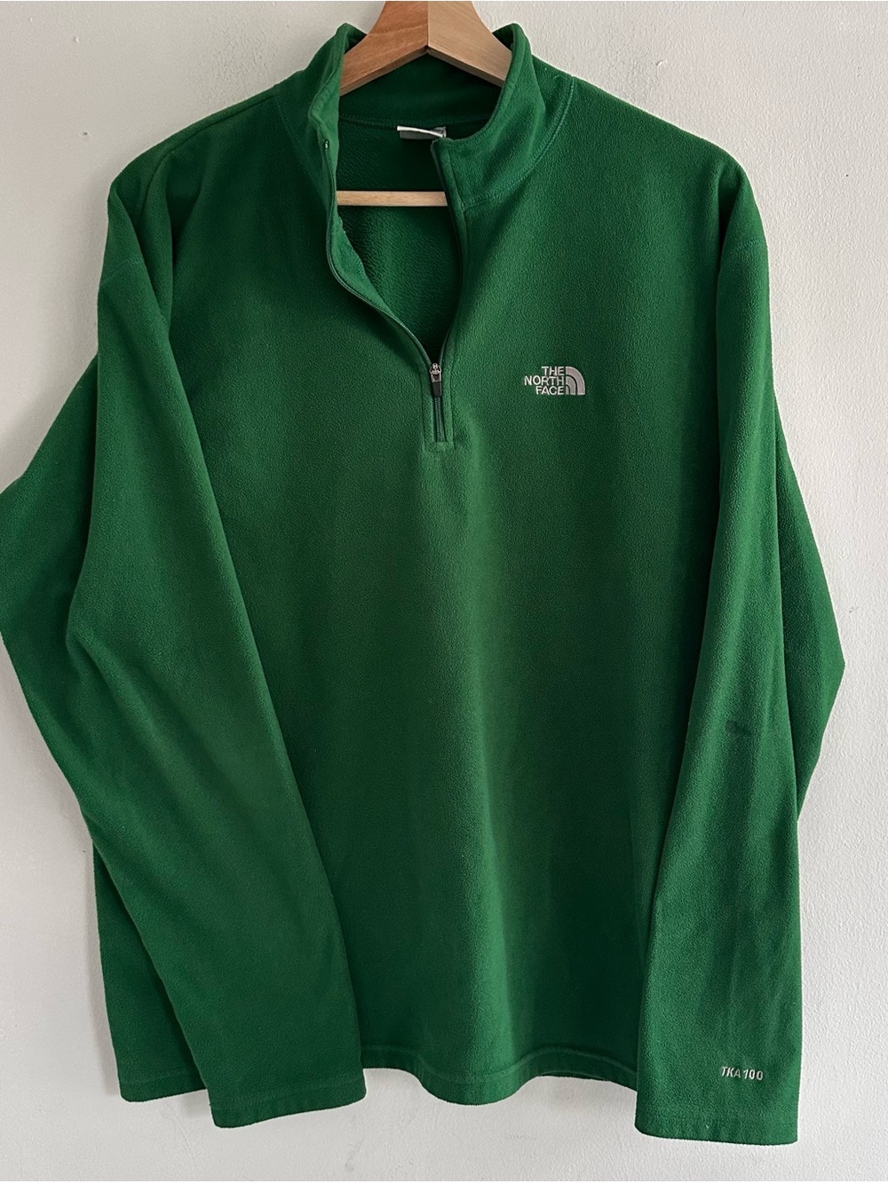 The North Face Men's Green Half-Zip Fleece Pullover